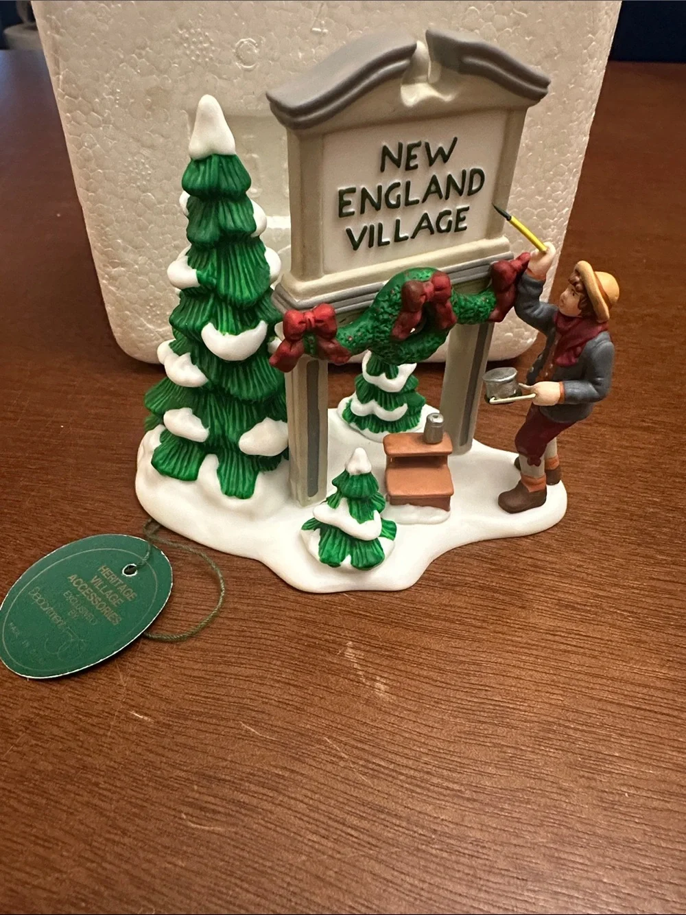 Department 56 Fresh Paint New England Village Series Figurine